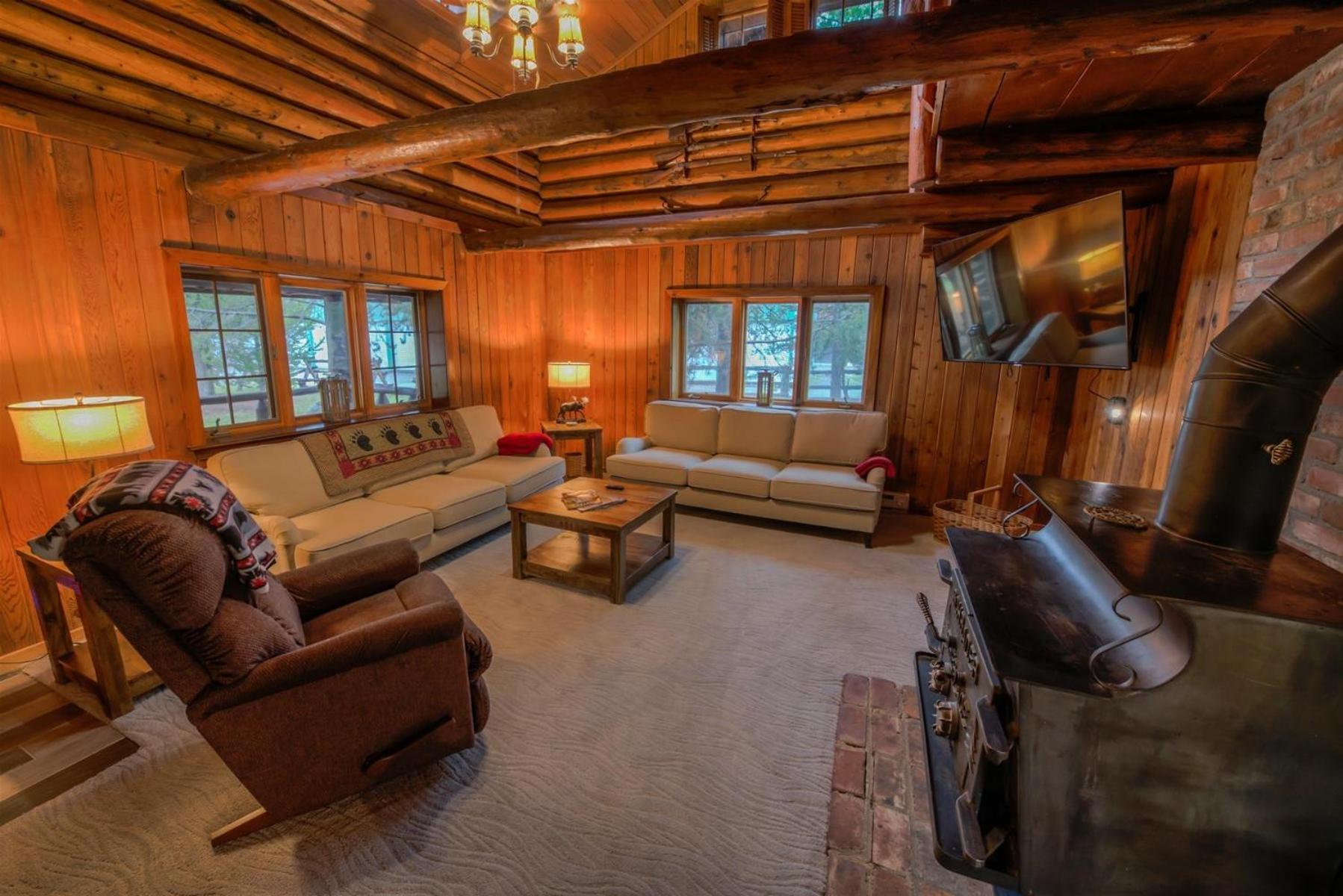 ウェスト・イエローストーン The Moose Bunkhouseヴィラ エクステリア 写真