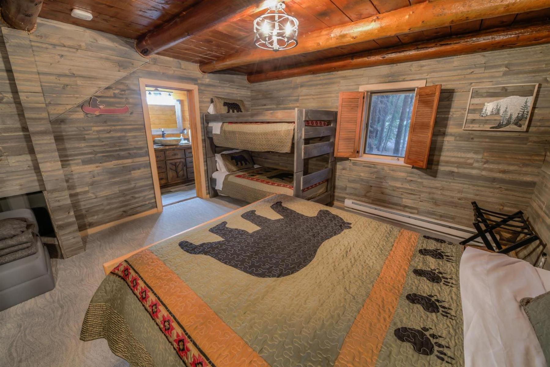 ウェスト・イエローストーン The Moose Bunkhouseヴィラ エクステリア 写真