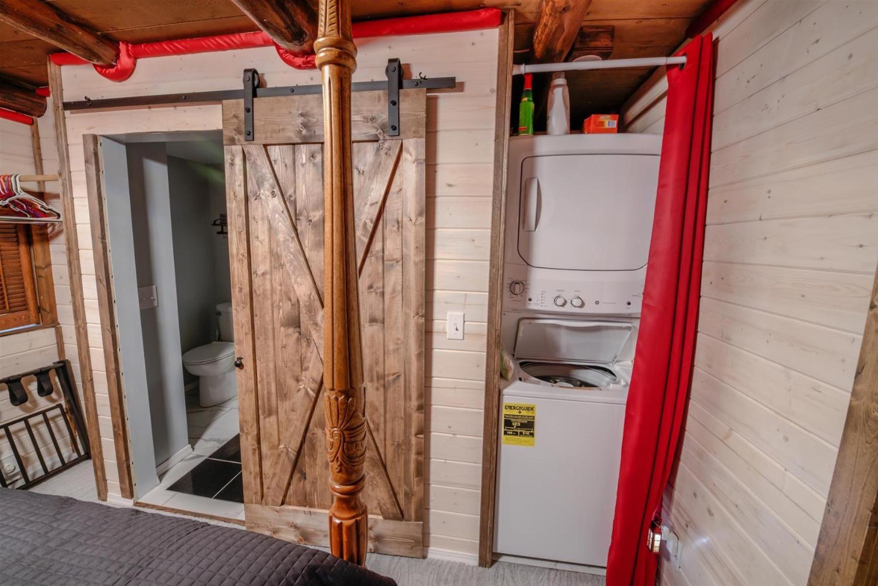 ウェスト・イエローストーン The Moose Bunkhouseヴィラ エクステリア 写真