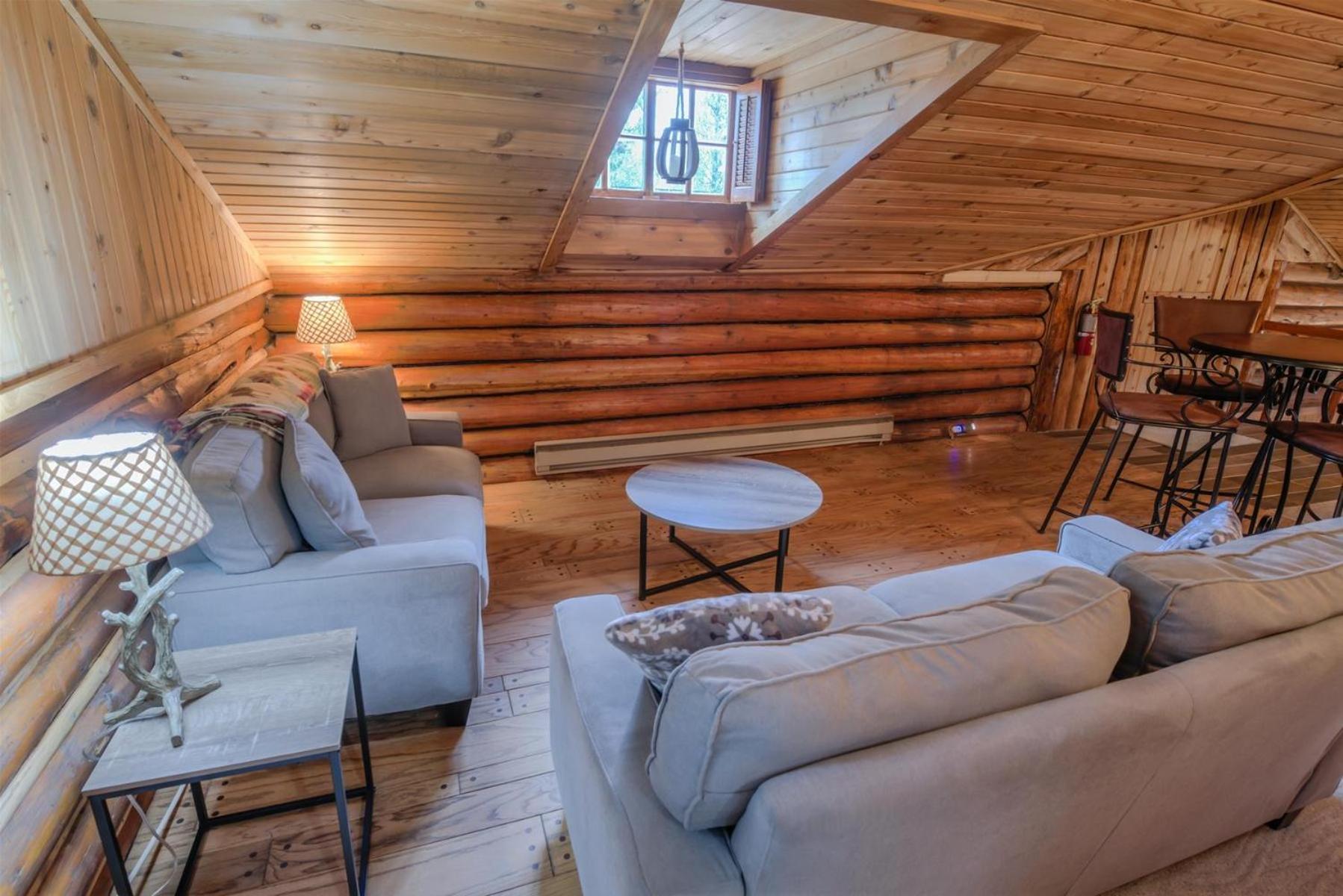 ウェスト・イエローストーン The Moose Bunkhouseヴィラ エクステリア 写真