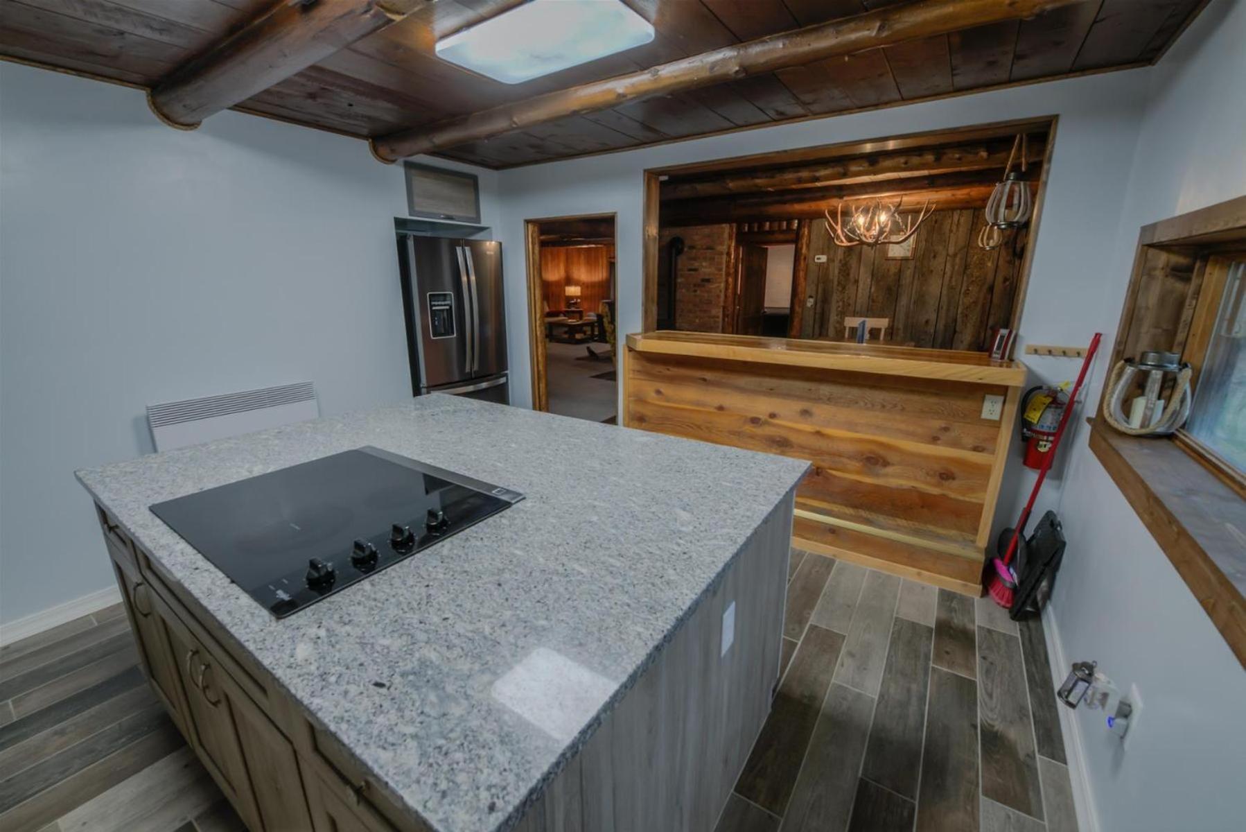 ウェスト・イエローストーン The Moose Bunkhouseヴィラ エクステリア 写真